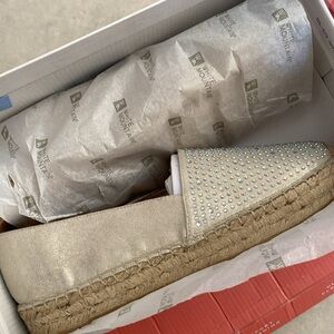 Harmonize Moccasin, Gold Metallic